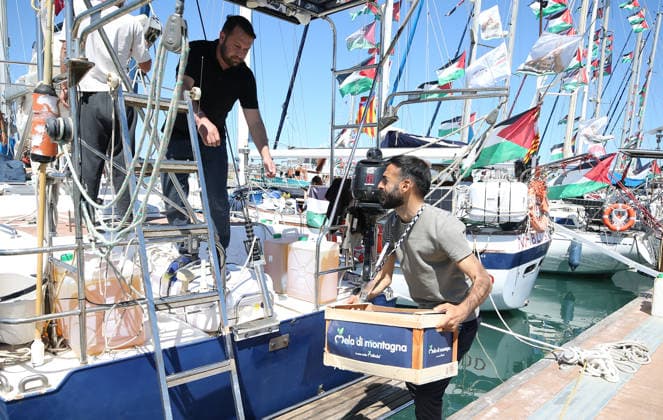 Global Sumud Flotilla 2026 Spring Mission ready to set sail from Italy SICILY, ITALY - APRIL 25: Activists load essential supplies such as water, bread, fruits, vegetables, and additional fuel onto the vessels as 2026 Spring Mission of the Global Sumud Flotilla, which aims to break the blockade on Gaza and deliver humanitarian aid completed its preparations in Sicily, Italy, on April 25, 2026. Baris Seckin Anadolu Sicily Italy. Editorial use only. Please get in touch for any other usage.  Copyright: x2026xAnadoluxBarisxSeckinx