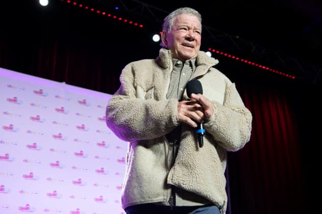 April 25, 2026, Calgary, Alberta, CANADA: William Shatner, 95, speaks during a panel at Calgary Expo at the BMO Centre in Calgary, Alberta, Canada on Saturday, April 26, 2026. Calgary CANADA  - ZUMAr123 20260425_zap_r123_001 Copyright: xBadenxRothx