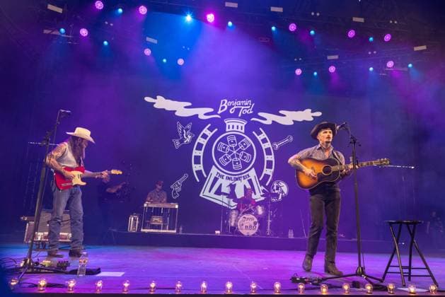 April 25, 2026, Indio, California, U.S: Musician BENJAMIN TOD during Stagecoach Music Festival at Empire Polo Club in Indio, California Indio U.S  - ZUMAs135 20260425_zap_s135_006 Copyright: xDanielxDeSloverx