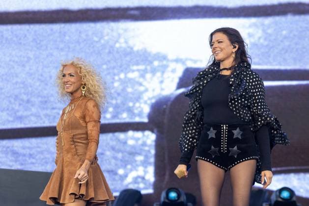 April 25, 2026, Indio, California, U.S: KIMBERLY SCHLAPMAN and KAREN FAIRCHILD of Little Big Town during Stagecoach Music Festival at Empire Polo Club in Indio, California Indio U.S  - ZUMAs135 20260425_zap_s135_113 Copyright: xDanielxDeSloverx