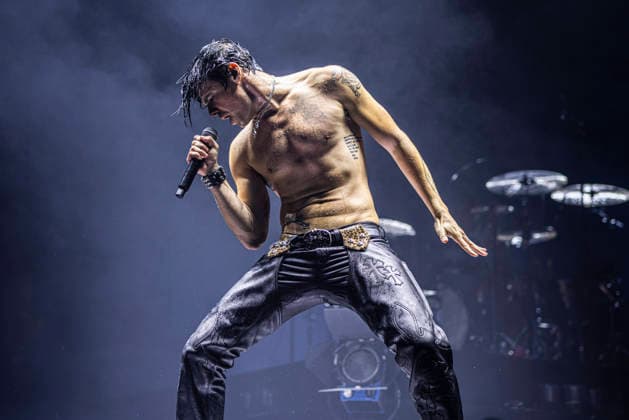 Yungblud performs at AO Arena Yungblud performs at AO Arena, Manchester, England, 25th April 2026, Credit:Mike Gray Avalon  Copyright: xMikexGrayx xAvalonx 1094364245