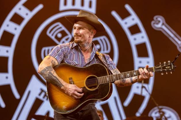 April 25, 2026, Indio, California, U.S: Musician BENJAMIN TOD during Stagecoach Music Festival at Empire Polo Club in Indio, California Indio U.S  - ZUMAs135 20260425_zap_s135_043 Copyright: xDanielxDeSloverx