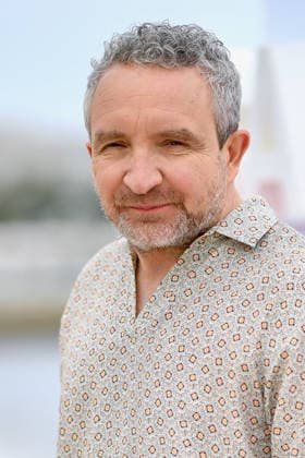 9th Cannes Series - Prisoner Photocall. FC CANNES, FRANCE - APRIL 26 Eddie Marsan attends the Prisoner Photocall at the 9th Canneseries International Festival at Plage Du Majestic on April 26, 2026 in Cannes, France. Photo by Franck Castel ABACAPRESS.COM Cannes France  Copyright: xCastelxFranck ABACAx