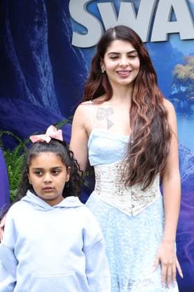LOS ANGELES, CALIFORNIA - APRIL 26: Alyssa Brook Lee attend the Premiere of Netflix s Swapped at Netflix Tudum Theater on April 26, 2026 in Los Angeles, California. Credit: USA  - ZUMAa123 20260426_zaa_a123_055 Copyright: xAdMediax