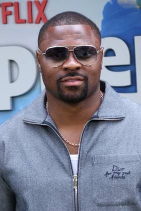 LOS ANGELES, CALIFORNIA - APRIL 26: Khalil Mack at the Premiere of Netflix s Swapped at Netflix Tudum Theater on April 26, 2026 in Los Angeles, California. Copyright: xAdMediax MediaPunchx