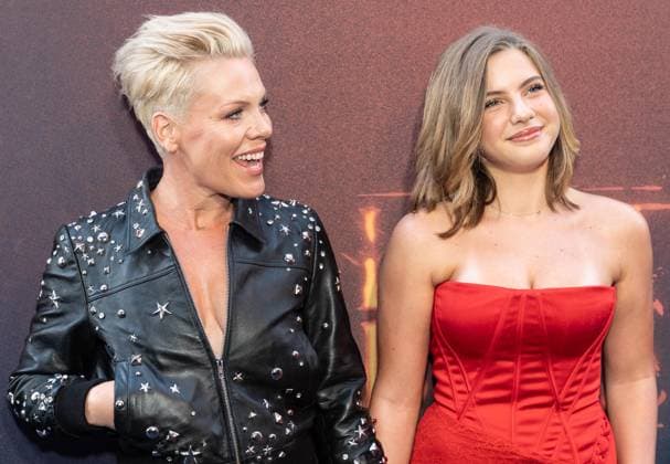 April 26, 2026, Bronx, New York, USA: Pink and Willow Sage Hart attend Lost Boys opening night on Broadway at Palace Theatre in New York, NY on April 26, 2026. Bronx USA - ZUMAr339 20260426_znp_r339_151 Copyright: xLevxRadinx