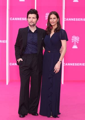 Adam Scott and Naomi Scott on the pink carpet at the 9th edition of Canneseries in Cannes April 26th, 2026 Denis Guignebourg Bestimage Celebrities on the pink carpet at the 9th edition of Canneseries in Cannes April 26th, 2026 Cannes France  Copyright: xDenisxGuignebourgx xBestimagexDenisxGuignebourgx xBestimagex