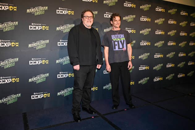 The Mandalorian and Grogu Photocall - CCXP Director Jon Favreau and actor Pedro Pascal pose for photos during The Mandalorian and Grogu photocall as part of the pop culture festival CCXP Comic Con Experience at Centro Banamex on April 26, 2026 in Mexico City, Mexico. (Photo by Carlos Tischler Eyepix Group) Copyright: xCarlosxTischler xEyepixxGroupx CT_26042026_182493