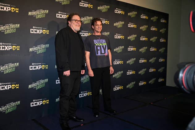 The Mandalorian and Grogu Photocall - CCXP Director Jon Favreau and actor Pedro Pascal pose for photos during The Mandalorian and Grogu photocall as part of the pop culture festival CCXP Comic Con Experience at Centro Banamex on April 26, 2026 in Mexico City, Mexico. (Photo by Carlos Tischler Eyepix Group) Copyright: xCarlosxTischler xEyepixxGroupx CT_26042026_182488