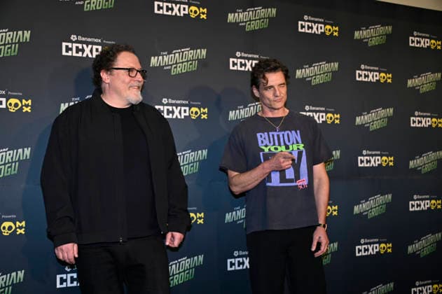 The Mandalorian and Grogu Photocall - CCXP Director Jon Favreau and actor Pedro Pascal pose for photos during The Mandalorian and Grogu photocall as part of the pop culture festival CCXP Comic Con Experience at Centro Banamex on April 26, 2026 in Mexico City, Mexico. (Photo by Carlos Tischler Eyepix Group) Copyright: xCarlosxTischler xEyepixxGroupx CT_26042026_182498