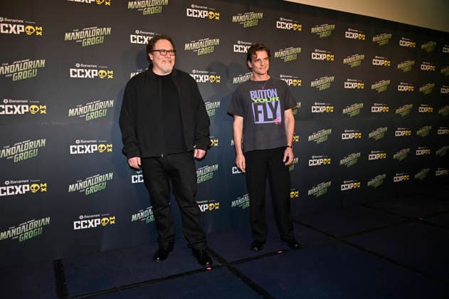 The Mandalorian and Grogu Photocall - CCXP Director Jon Favreau and actor Pedro Pascal pose for photos during The Mandalorian and Grogu photocall as part of the pop culture festival CCXP Comic Con Experience at Centro Banamex on April 26, 2026 in Mexico City, Mexico. (Photo by Carlos Tischler Eyepix Group) Copyright: xCarlosxTischler xEyepixxGroupx CT_26042026_182499