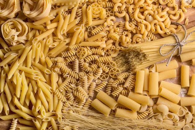 Variety of types and shapes of dry pasta Copyright: xgrafvisionx Panthermedia71626068.jpg