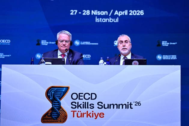 A press conference held as part of the Skills Summit ISTANBUL, TURKIYE - APRIL 27: Turkish Labor and Social Security Minister Vedat Isikhan (R) and OECD Secretary General Mathias Cormann (L) hold a joint press conference ahead of the 6th OECD Skills Summit hosted by the Turkish Labor and Social Security Ministry in Istanbul, Turkiye on April 27, 2026. Cem Tekkesinoglu Anadolu Istanbul Turkey. Editorial use only. Please get in touch for any other usage.  Copyright: x2026xAnadoluxCemxTekkesinoglux