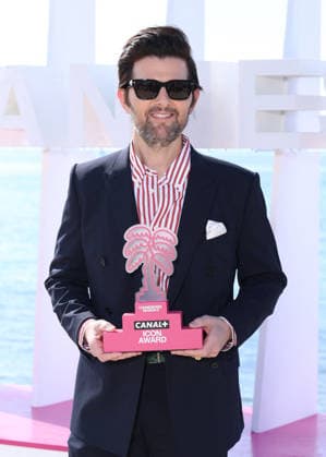 Adam Scott at a photocall on the Majestic beach during the 9th edition of the Canneseries festival in Cannes, April 27, 2026 Denis Guignebourg Bestimage Adam Scott at a photocall on the Majestic beach during the 9th edition of the Canneseries festival in Cannes, April 27, 2026 Cannes France  Copyright: xDenisxGuignebourgx xBestimagexDenisxGuignebourgx xBestimagex