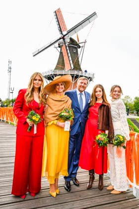 27-04-2026 Koningsdag Dutch royal family during Kingsday in Dokkum, Friesland King Willem-Alexander and Queen Maxima and Princess Amalia and Princess Alexia and Princess Ariane Â  Copyright: xPPEx