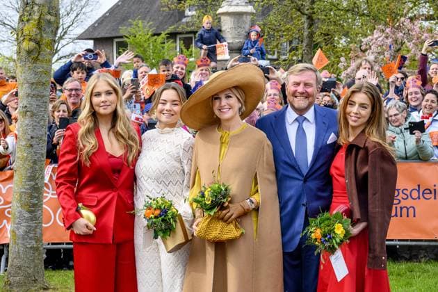Dokkum, The Netherlands, 2026-04-27 11:08:14 DOKKUM, 27-04-2026 , Dokkum City Centre King Willem-Alexander, Queen Maxima with their daughters Princess Amalia, Princess Alexia and Princess Ariane during King s Day 2026 in Dokkum Photo: NLBeeld Patrick van Emst Credit: NL Beeld Patrick van Emst  Copyright: xx x