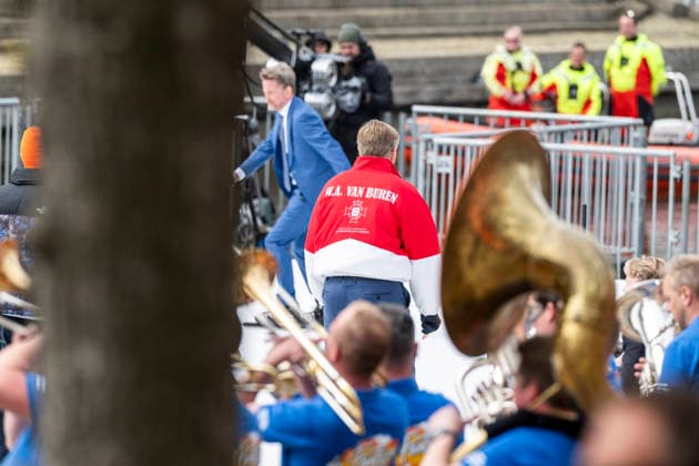 Koning op de schaats in Dokkum DOKKUM - Koningsdag wordt in Dokkum in Friesland gevierd door de Koninklijke familie. Credit : Frank van Beek CC Dokkum Nederland  Copyright: xx FrankxvanxBeekx xCCx