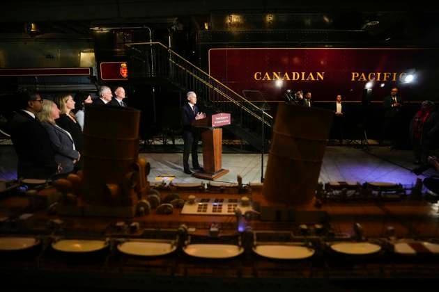 April 27, 2026, Ottawa, On, CANADA: Prime Minister Mark Carney speaks from a lectern beside a Canadian Pacific locomotive at the Canada Science and Technology Museum, during an announcement on the Canada Strong Fund, Canada s first sovereign wealth fund in Ottawa on Monday, April 27, 2026. Ottawa CANADA  - ZUMAc35_ 20260427_zaf_c35_015 Copyright: xJustinxTangx