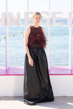 This Is Not A Murder Mystery Photocall - The 9th Canneseries International Festival Lauren Versnick attends the This Is Not A Murder Mystery Photocall at the 9th Canneseries International Festival at Plage Du Majestic on April 27, 2026 in Cannes, France Photo by Shootpix ABACAPRESS.COM Cannes France  Copyright: xShootpix ABACAx