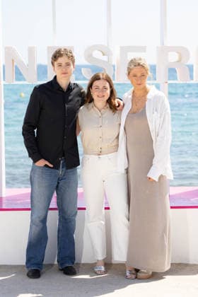 The 9th Canneseries International Festival - SUMMER OF 1985 Photocall Linus Rogsgard, Amy Deasismont, Bjorn Stein attends the SUMMER OF 1985 Photocall at the 9th Canneseries International Festival at Plage Du Majestic on April 27, 2026 in Cannes, France. Photo by ShootPix ABACAPRESS.COM Cannes France  Copyright: xShootpix ABACAx