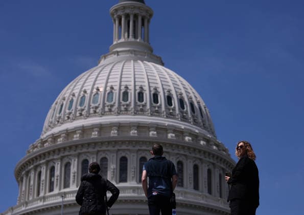 April 27, 2026, Washington Dc, Virginia, USA: Pedestrians walk near the US Capitol Visitor Center in Washington, D.C., USA, on April 27, 2026. Britain s King Charles III and Britain s Queen Camilla will visit the US Congress on Tuesday during the trip arranged to celebrate the United States of America s 250th anniversary of its independence. Washington Dc USA  - ZUMAs337 20260427_znp_s337_041 Copyright: xGentxShkullakux