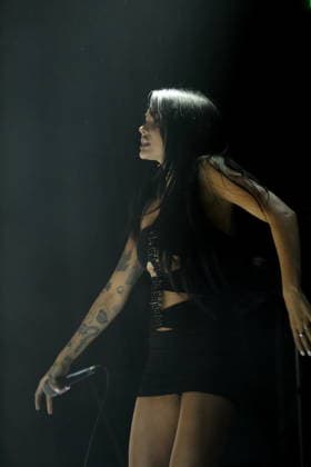 Maggie Lindemann bei einem Konzert im Hole 44 in Berlin, 27. April 2026. Maggie Lindemann Konzert Berlin