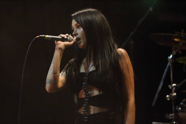 Maggie Lindemann bei einem Konzert im Hole 44 in Berlin, 27. April 2026. Maggie Lindemann Konzert Berlin