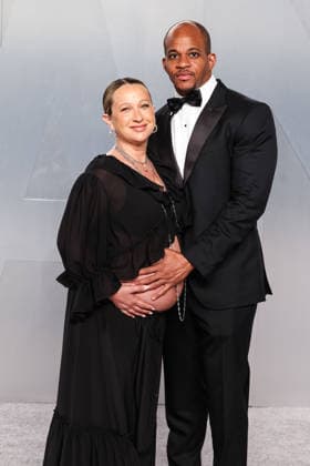 2026 Vanity Fair Oscar Party MUSEUM ROW, MIRACLE MILE, LOS ANGELES, CALIFORNIA, USA - MARCH 15: Jennifer Meyer and Geoffrey Ogunlesi arrive at the 2026 Vanity Fair Oscar Party (98th Annual Academy Awards) Hosted By Mark Guiducci held at the David Geffen Galleries at the Los Angeles County Museum of Art (LACMA) at 5905 Wilshire Blvd on March 15, 2026 in Museum Row, Miracle Mile, Los Angeles, California, United States. (Photo by Xavier Collin Image Press Agency)