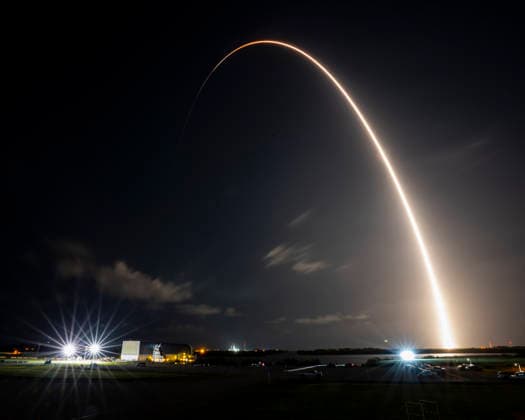 A timed exposure of the United Launch Alliance (ULA) Atlas V rocket as it launches 29 Amazon Leo satellites into orbit from Launch Complex 41 at the Cape Canaveral Space Force Station, Florida on Monday April 27, 2026. Designated by ULA as mission Leo Atlas 6 or LA-06 this launch, carrying 29 satellites on board, is the sixth of nine missions planned for the constellation.  CCP20260427006 JOExMARINO