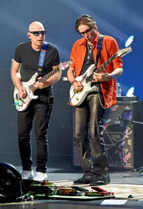 April 27, 2026, Atlanta, Georgia, USA: SatchVai Band Featuring Joe Satriani and Steve Vai: Surfing with the Hydra Tour perform at Atlanta Symphony Hall, Atlanta, Georgia 4-27-26 Atlanta USA  - ZUMAs380 20260427_zep_s380_066 Copyright: xDerekxStormx