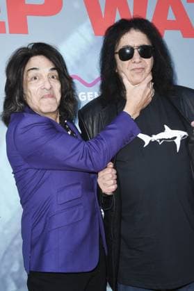 Paul Stanley, Gene Simmons at arrivals for DEEP WATER Premiere, Paramount Theater, Los Angeles, CA, April 27, 2026. Photo By: Elizabeth Goodenough Everett Collection DEEP WATER Premiere PUBLICATIONXNOTxINxCANxCHNxFRAxITAxJPNxNORxPOLxRUSxESPxUKxUSA