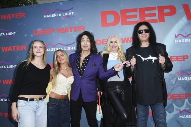 Gene Simmons, Shannon Tweed, Sarah Stanley, Emily Stanley, Paul Stanley at arrivals for DEEP WATER Premiere, Paramount Theater, Los Angeles, CA, April 27, 2026. Photo By: Elizabeth Goodenough Everett Collection DEEP WATER Premiere PUBLICATIONXNOTxINxCANxCHNxFRAxITAxJPNxNORxPOLxRUSxESPxUKxUSA