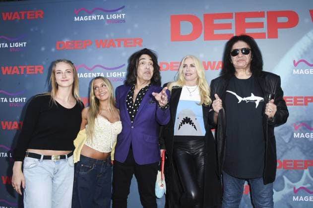 Gene Simmons, Shannon Tweed, Sarah Stanley, Emily Stanley, Paul Stanley at arrivals for DEEP WATER Premiere, Paramount Theater, Los Angeles, CA, April 27, 2026. Photo By: Elizabeth Goodenough Everett Collection DEEP WATER Premiere PUBLICATIONXNOTxINxCANxCHNxFRAxITAxJPNxNORxPOLxRUSxESPxUKxUSA