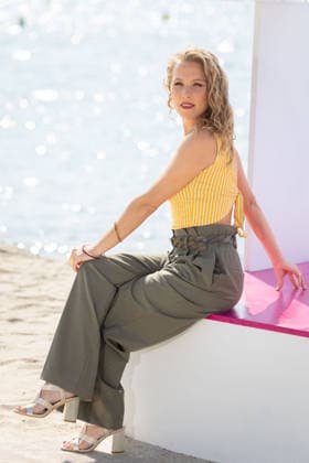 9th Canneseries - L’Or Bleu Photocall Déborah Krey attends the photocall of ‘L’OR BLEU’ during the 9th Canneseries International Festival at Plage Du Majestic on April 28, 2026 in Cannes, France. Photo by ShootPix ABACAPRESS.COM Cannes France  Copyright: xShootpix ABACAx