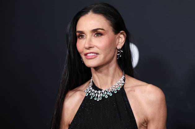 2026 WWD Style Awards, Golden Globes SANTA MONICA, LOS ANGELES, CALIFORNIA, USA - JANUARY 09: American actress Demi Moore wearing a Gucci dress and Antoine Milano jewelry arrives at the 2026 2nd Annual WWD (Women s Wear Daily) Style Awards, Golden Globes presented by Amazon Beauty, Donna Karan New York, Glamsquad, IHG Hotels and Resorts, and Moet and Chandon held at the Regent Santa Monica Beach on January 9, 2026 in Santa Monica, Los Angeles, California, United States. (Photo by Xavier Collin Image Press Agency)