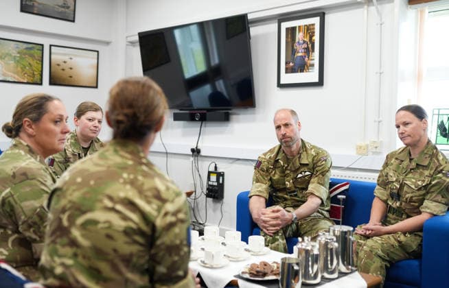 . 28 04 2026. Anglesey, United Kingdom. Prince William during a visit to RAF Valley on the island of Anglesey in Wales, United Kingdom.  xPoolx xi-Imagesx IIM-26741-0015