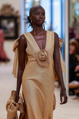 Chanel Collection Croisière 2026 2027 Chanel Cruise fashion show at the Casino municipal de Biarritz, France, on April 28, 2026 Olivier Borde Bestimage A model walks the runway at the Chanel Cruise 2025 fashion show at the Biarritz Municipal Casino, France, on April 28, 2026 Biarritz France  Copyright: xOLIVIERxBORDEx xBESTIMAGExOLIVIERxBORDEx xBESTIMAGEx