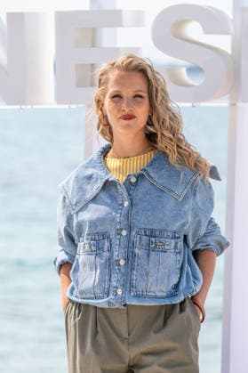 Deborah Krey attends the L or bleu photocall in Hotel Majestic Beach during 9th CanneSeries festival in Cannes, France on April 28, 2026 Photo by Loran Mafar Starface 455461 2026 04 28 Cannes France  Copyright: xLoranxMafarx xStarfacex STAR_455461_052