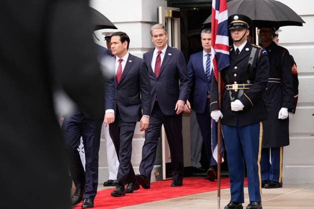 Donald Trump Greets King Charles - Washington US Secretary of State Marco Rubio, Treasury Secretary Scott Bessent and US Defense Secretary Pete Hegseth at the state arrival ceremony of King Charles III and Queen Camilla on the South Lawn of the White House on April 28, 2026 in Washington, DC. Photo by Yuri Gripas ABACAPRESS.COM Washington  Copyright: xPool ABACAx