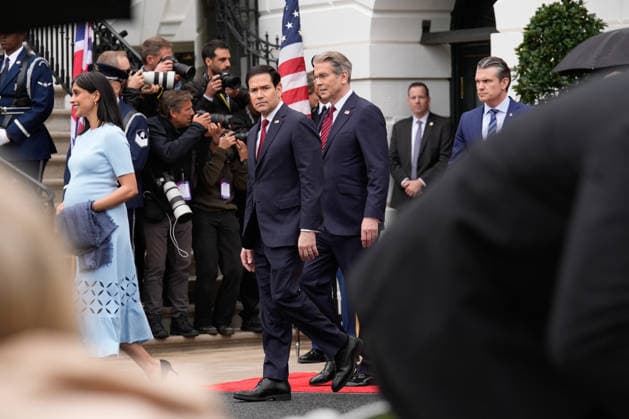 United States Secretary of State Marco Rubio, US Secretary of the Treasury Scott Bessent, and US Secretary of War Pete Hegseth arrive for the state arrival ceremony of King Charles III and Queen Camilla on the South Lawn of the White House on April 28, 2026 in Washington, DC. Copyright: xYurixGripasx xPoolxviaxCNPx MediaPunchx