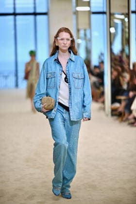 Chanel Cruise 2026 27 - Runway A model walks the runway at the Chanel Cruise 2026-2027 fashion show at Casino Municipal in Biarritz, France on April 28, 2026. Photo by Franck Castel ABACAPRESS.COM Biarritz France  Copyright: xCastelxFranck ABACAx