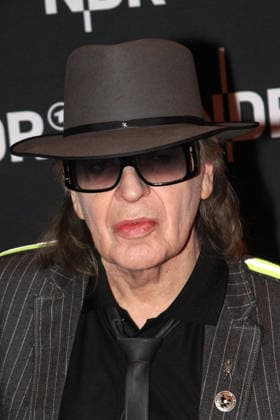 Udo Lindenberg bei der Premiere vom ARD Doku Film UDO Rebell. Rockstar. Ikone (ab 10. Mai 2026 in der ARD Mediathek) am 28.04.2026 in die Astor Filmlounge in Hamburg Udo Lindenberg at the premiere of the ARD documentary film UDO Rebel. Rockstar. Icon (available in the ARD Mediathek from May 10, 2026) on April 28, 2026 at the Astor Film Lounge in Hamburg, Germany Lindenbergs UDO Rebell. Rockstar. Ikone. ARD Filmdoku Premiere in Hamburg