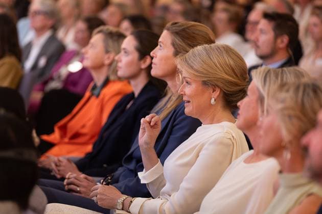 Minister of Justice Annelies Verlinden and Queen Mathilde of Belgium pictured during the 27th edition of the award ceremony of the Womed Award , for best female entrepreneur, organised by Markant and Unizo, Tuesday 28 April 2026 in Brussels.  JAMESxARTHURxGEKIERE 172331935