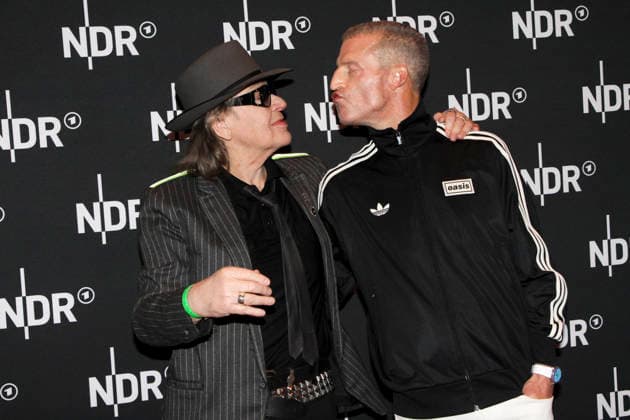 ABB LINDENBERG- Udo Lindenberg, Benjamin von Stuckrad-Barre auf dem roten Teppich bei der Kino Welt Premiere der ARD Dekou UDO Rebell Rockstar Ikone in der Astor Filmlounge in der Hafencity am 28.04.2026 in Hamburg Hamburg Deutschland