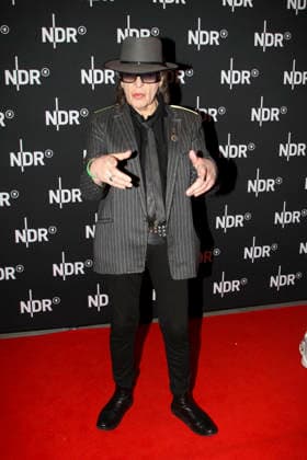 ABB LINDENBERG- Udo Gerhard Lindenberg auf dem roten Teppich bei der Kino Welt Premiere der ARD Dekou UDO Rebell Rockstar Ikone in der Astor Filmlounge in der Hafencity am 28.04.2026 in Hamburg Hamburg Deutschland