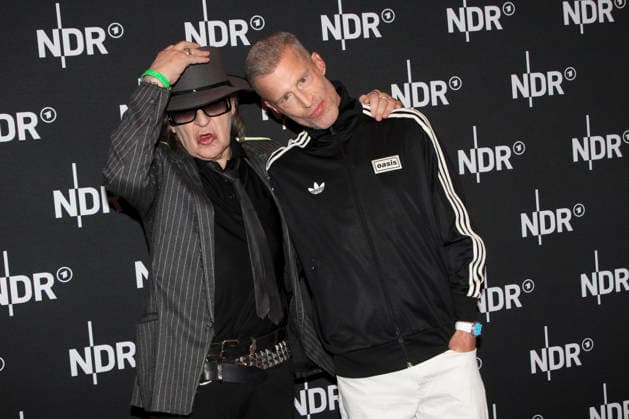 ABB LINDENBERG- Udo Lindenberg, Benjamin von Stuckrad-Barre auf dem roten Teppich bei der Kino Welt Premiere der ARD Dekou UDO Rebell Rockstar Ikone in der Astor Filmlounge in der Hafencity am 28.04.2026 in Hamburg Hamburg Deutschland