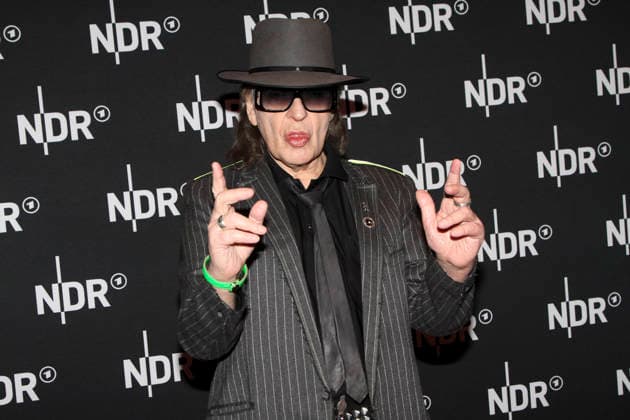 ABB LINDENBERG- Udo Gerhard Lindenberg auf dem roten Teppich bei der Kino Welt Premiere der ARD Dekou UDO Rebell Rockstar Ikone in der Astor Filmlounge in der Hafencity am 28.04.2026 in Hamburg Hamburg Deutschland