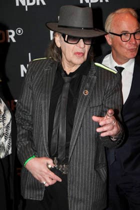 ABB LINDENBERG- Udo Gerhard Lindenberg auf dem roten Teppich bei der Kino Welt Premiere der ARD Dekou UDO Rebell Rockstar Ikone in der Astor Filmlounge in der Hafencity am 28.04.2026 in Hamburg Hamburg Deutschland