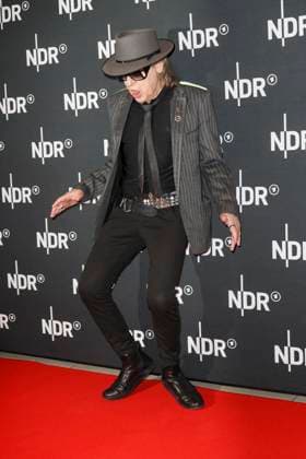 ABB LINDENBERG- Udo Gerhard Lindenberg auf dem roten Teppich bei der Kino Welt Premiere der ARD Dekou UDO Rebell Rockstar Ikone in der Astor Filmlounge in der Hafencity am 28.04.2026 in Hamburg Hamburg Deutschland