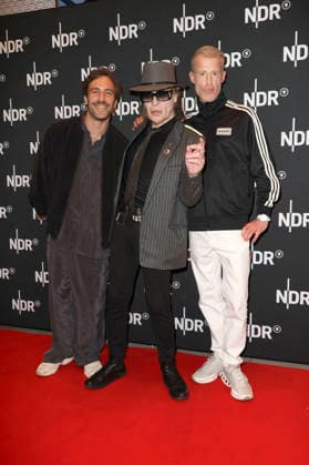 Max Giesinger, Udo Lindenberg und Benjamin von Stuckrad-Barre bei der Premiere des ARD-Dokumentarfilms Udo! Rebell. Rockstar. Ikone. in der Astor Filmlounge Hafencity. Hamburg, 28.04.2026